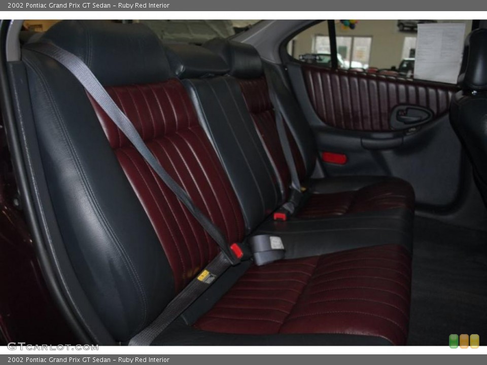 Ruby Red Interior Photo for the 2002 Pontiac Grand Prix GT Sedan #47090660