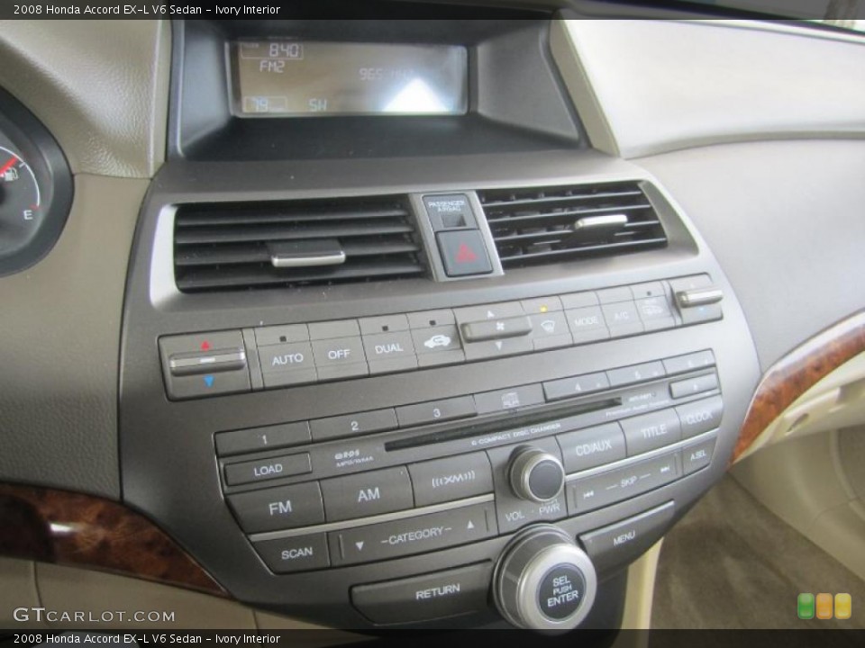 Ivory Interior Controls for the 2008 Honda Accord EX-L V6 Sedan #47096447