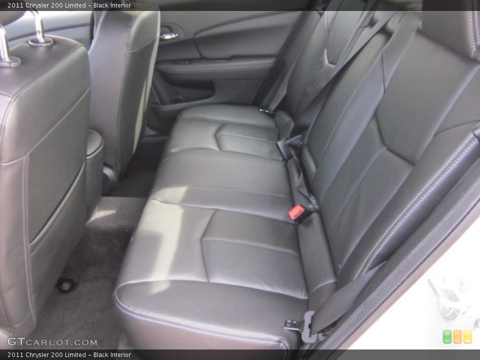 Black Interior Photo for the 2011 Chrysler 200 Limited #47096456