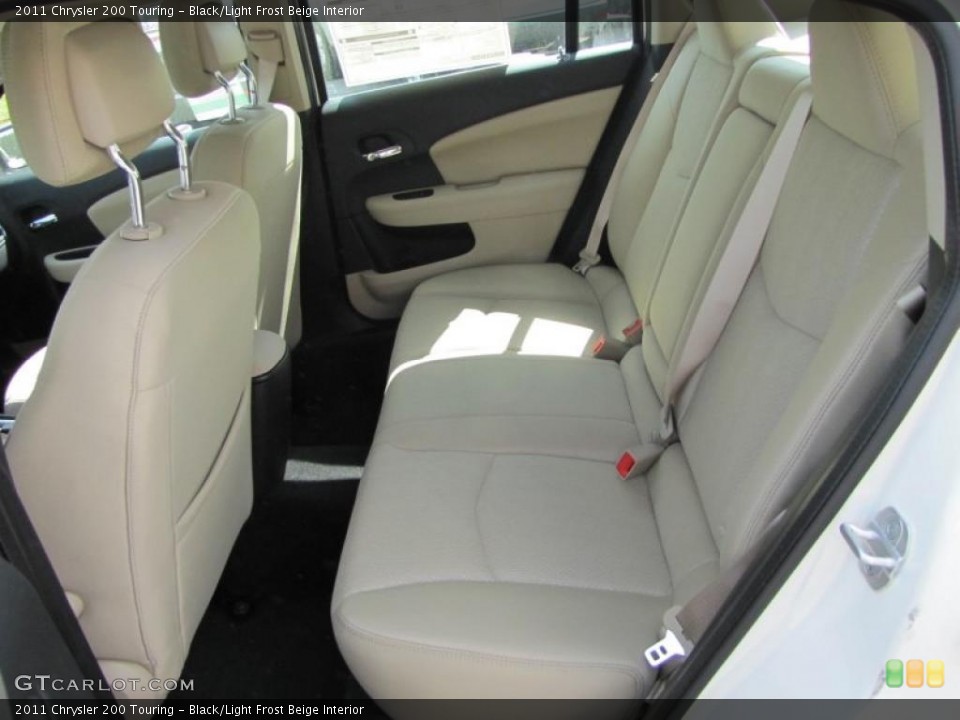 Black/Light Frost Beige Interior Photo for the 2011 Chrysler 200 Touring #47099945