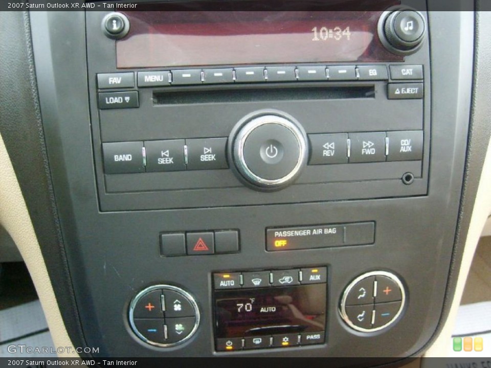 Tan Interior Controls for the 2007 Saturn Outlook XR AWD #47102657