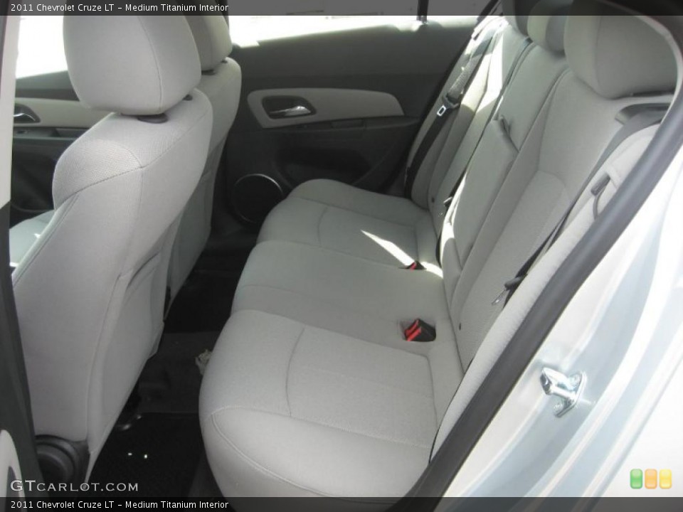 Medium Titanium Interior Photo for the 2011 Chevrolet Cruze LT #47107352