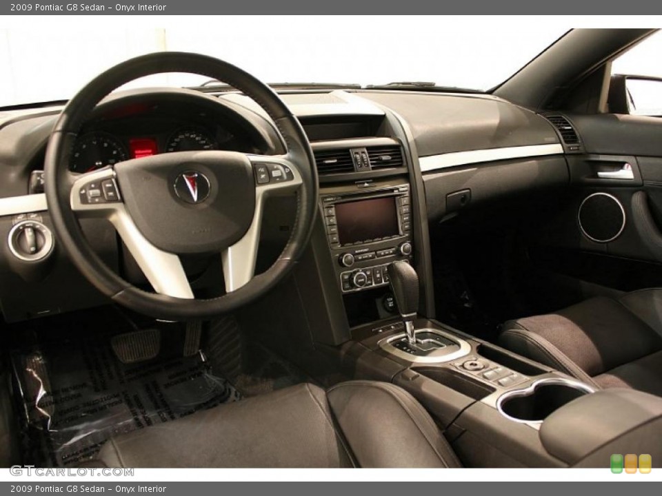 Onyx Interior Dashboard for the 2009 Pontiac G8 Sedan #47114426