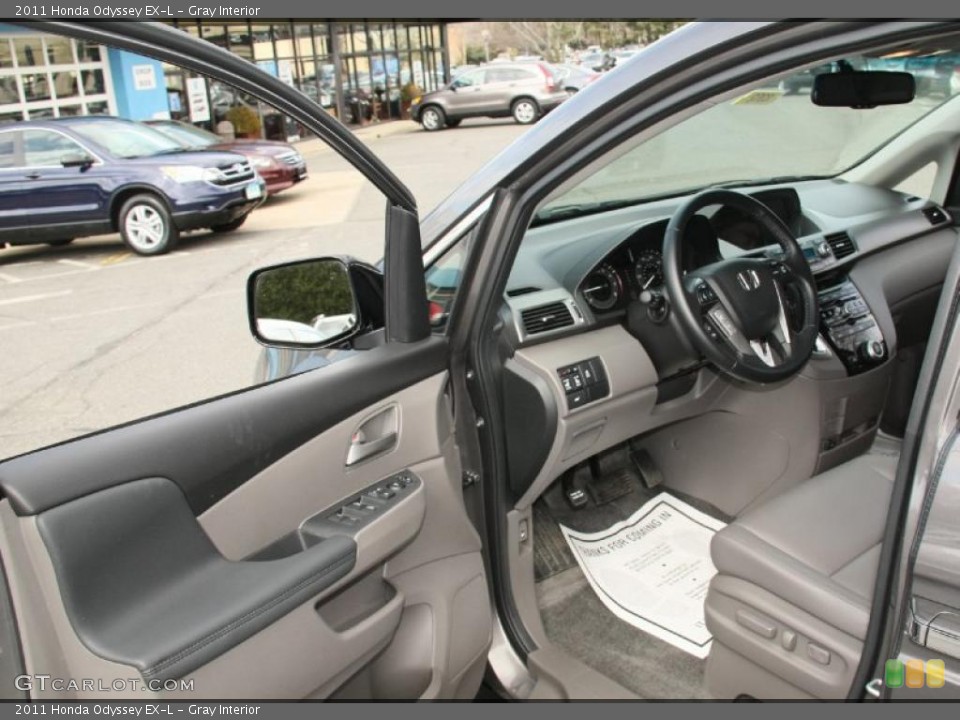 Gray Interior Photo for the 2011 Honda Odyssey EX-L #47115587