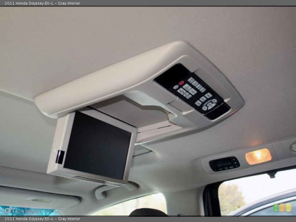 Gray Interior Controls for the 2011 Honda Odyssey EX-L #47115776