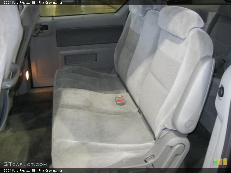 Flint Grey Interior Photo for the 2004 Ford Freestar SE #47120713