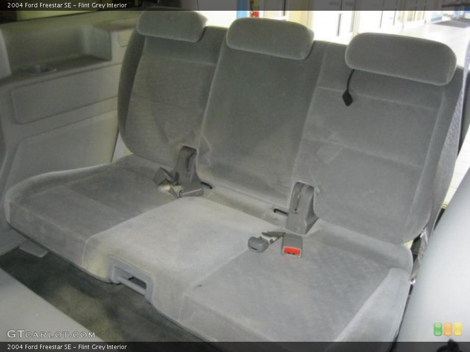 Flint Grey Interior Photo for the 2004 Ford Freestar SE #47120726