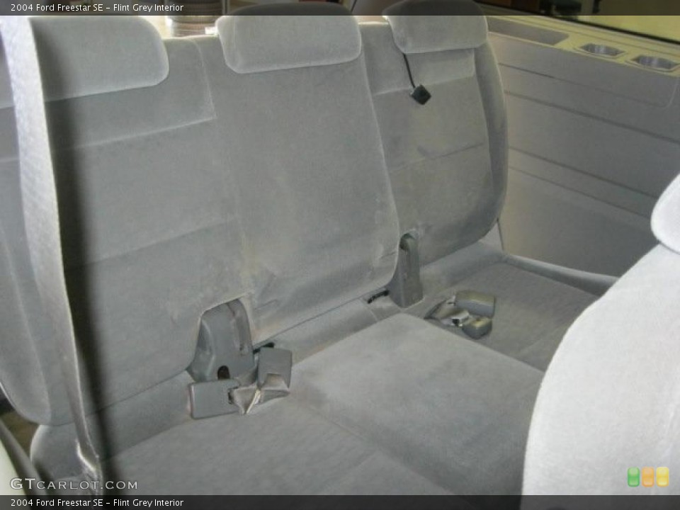Flint Grey Interior Photo for the 2004 Ford Freestar SE #47120741