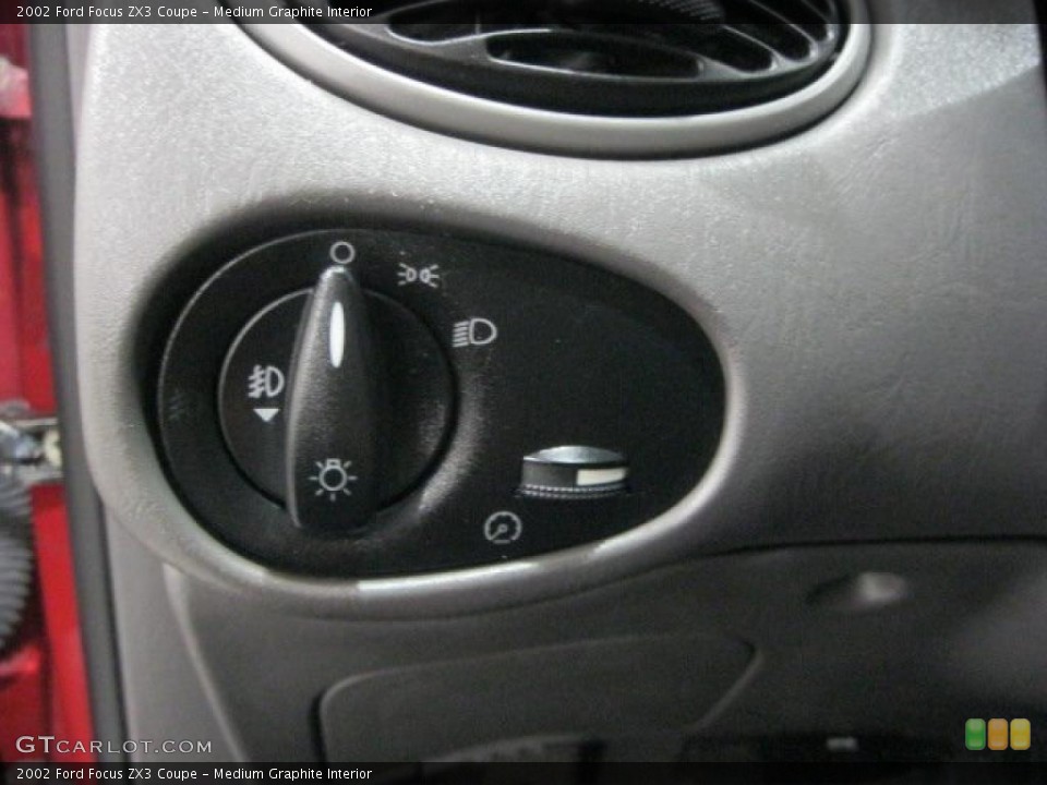 Medium Graphite Interior Controls for the 2002 Ford Focus ZX3 Coupe #47121563