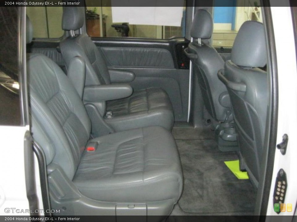 Fern 2004 Honda Odyssey Interiors