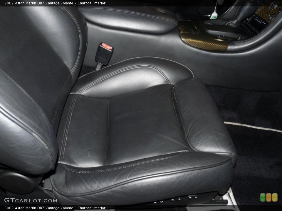 Charcoal Interior Photo for the 2002 Aston Martin DB7 Vantage Volante #47122536