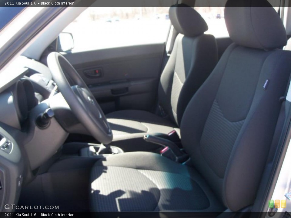 Black Cloth Interior Photo for the 2011 Kia Soul 1.6 #47122896