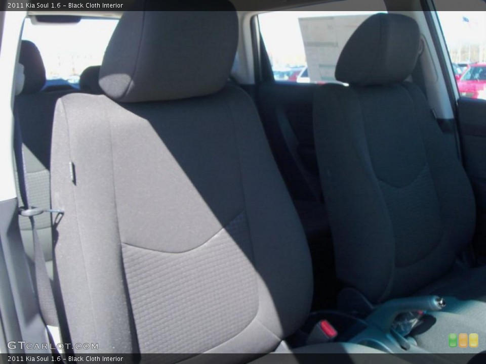 Black Cloth Interior Photo for the 2011 Kia Soul 1.6 #47122911