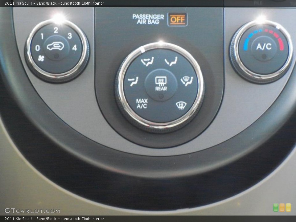 Sand/Black Houndstooth Cloth Interior Controls for the 2011 Kia Soul ! #47123460