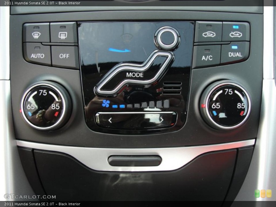 Black Interior Controls for the 2011 Hyundai Sonata SE 2.0T #47127750