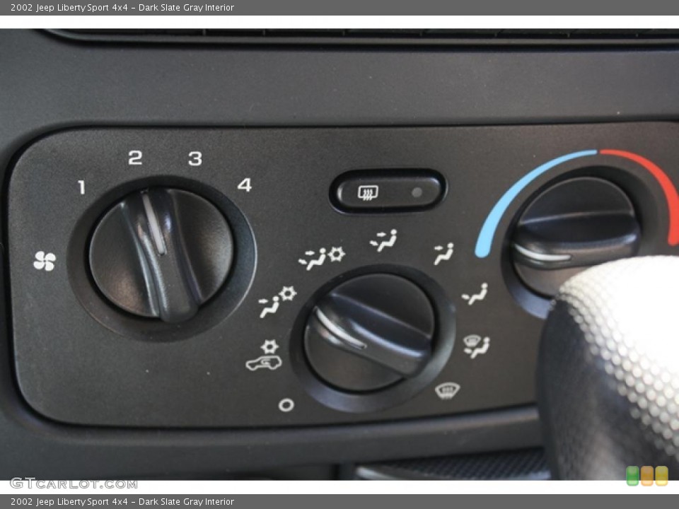 Dark Slate Gray Interior Controls for the 2002 Jeep Liberty Sport 4x4 #47129874