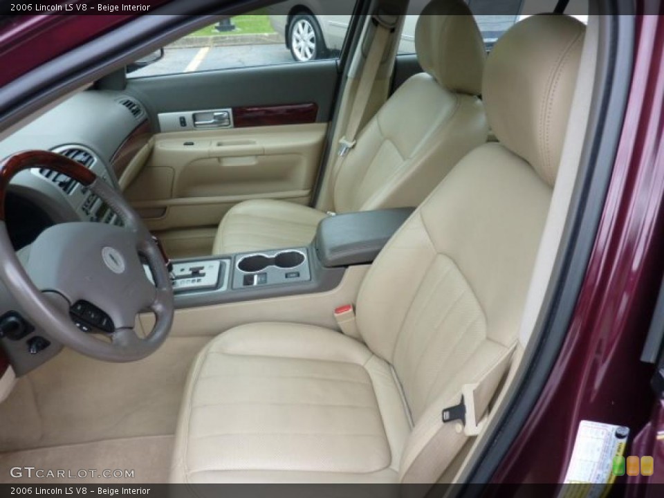 Beige Interior Photo for the 2006 Lincoln LS V8 #47138850
