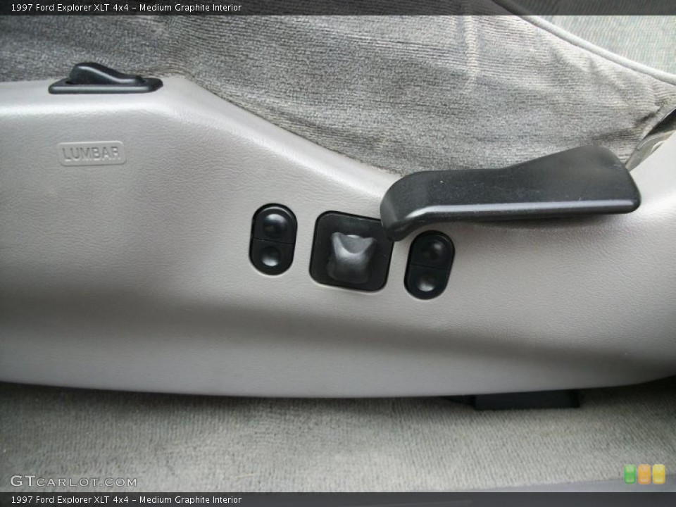 Medium Graphite Interior Controls for the 1997 Ford Explorer XLT 4x4 #47143044