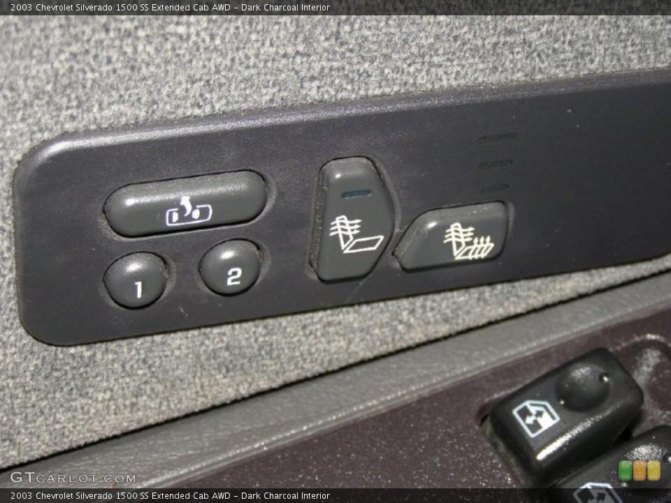 Dark Charcoal Interior Controls for the 2003 Chevrolet Silverado 1500 SS Extended Cab AWD #47143866