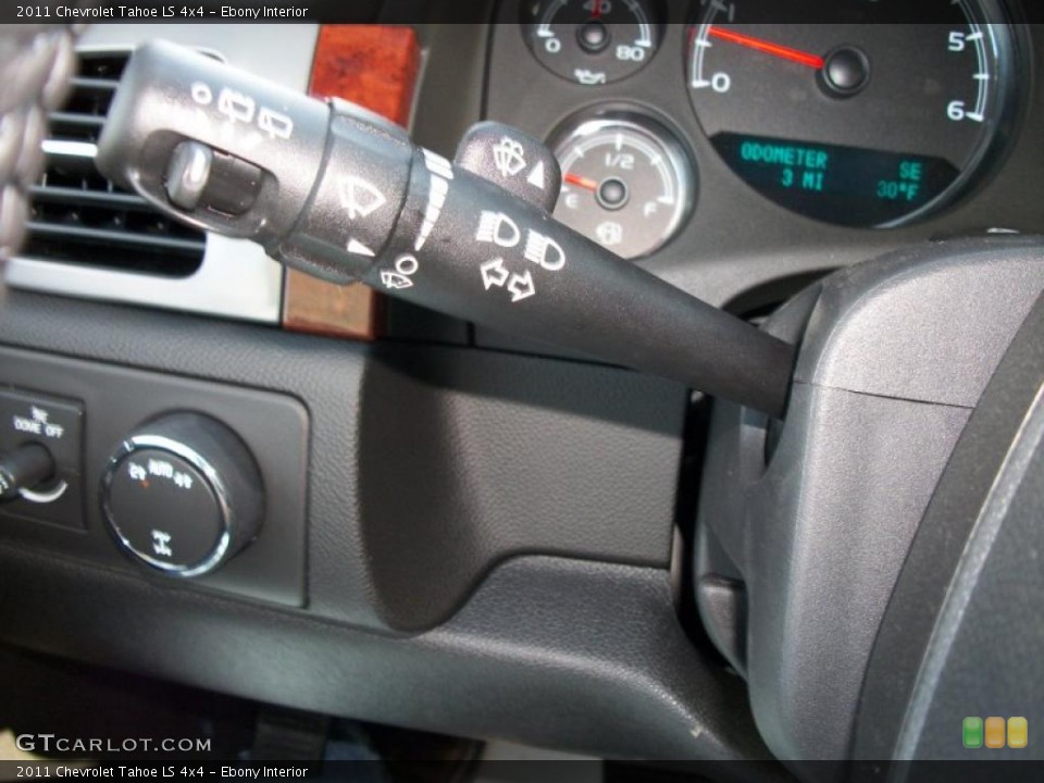 Ebony Interior Controls for the 2011 Chevrolet Tahoe LS 4x4 #47144610