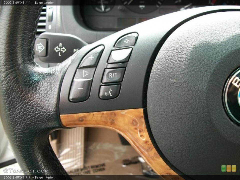 Beige Interior Controls for the 2002 BMW X5 4.4i #47146080