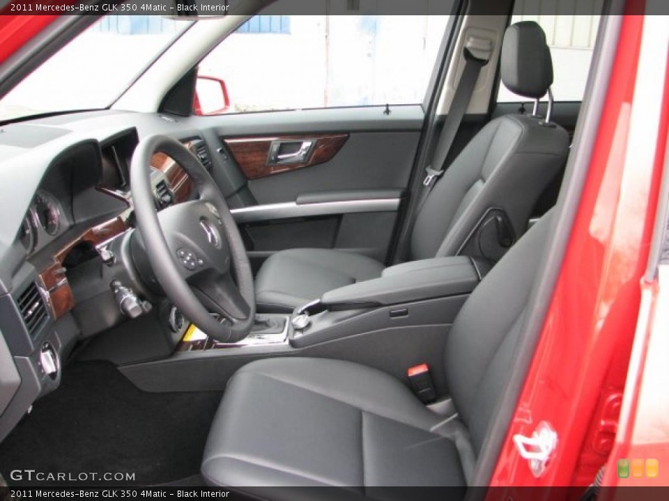 Black Interior Photo for the 2011 Mercedes-Benz GLK 350 4Matic #47146119