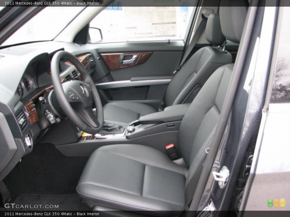 Black Interior Photo for the 2011 Mercedes-Benz GLK 350 4Matic #47147118