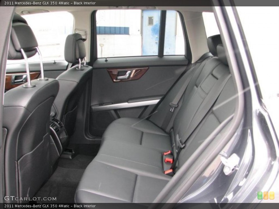 Black Interior Photo for the 2011 Mercedes-Benz GLK 350 4Matic #47147175