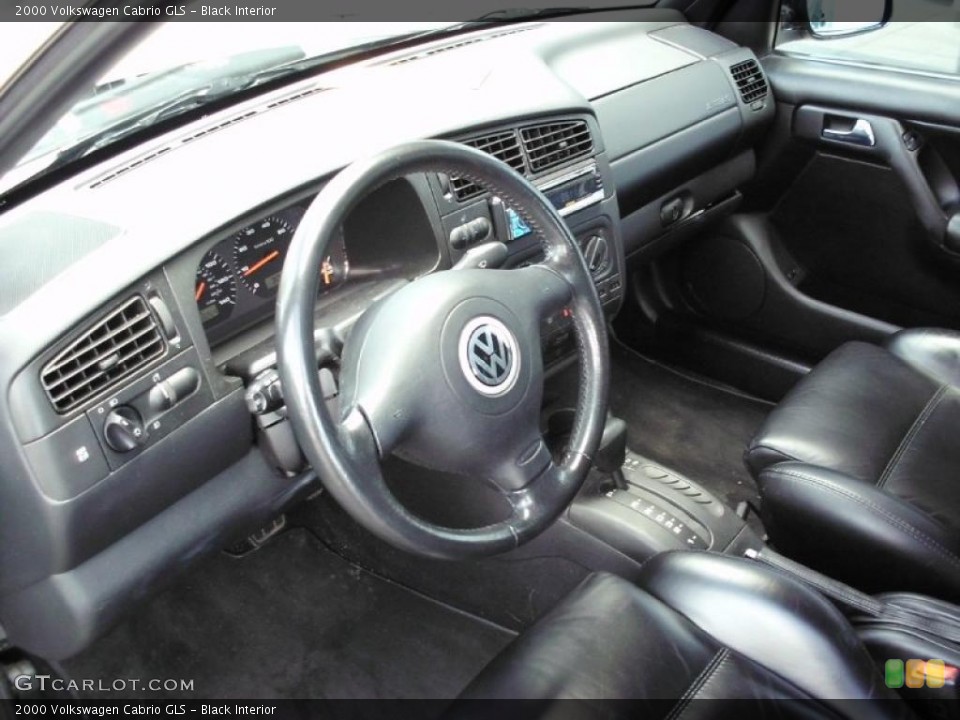 Black Interior Photo for the 2000 Volkswagen Cabrio GLS #47150322