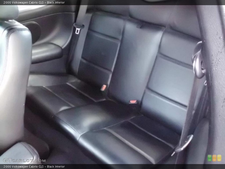 Black Interior Photo for the 2000 Volkswagen Cabrio GLS #47150349