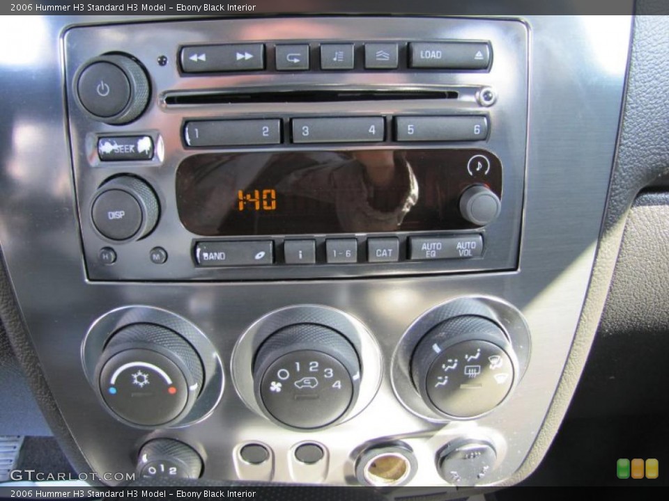 Ebony Black Interior Controls for the 2006 Hummer H3  #47150589