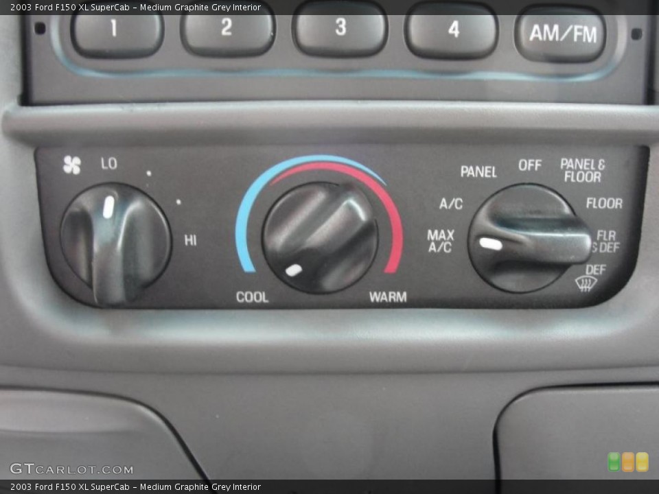 Medium Graphite Grey Interior Controls for the 2003 Ford F150 XL SuperCab #47159277