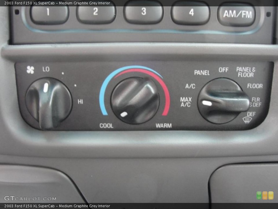 Medium Graphite Grey Interior Controls for the 2003 Ford F150 XL SuperCab #47159277
