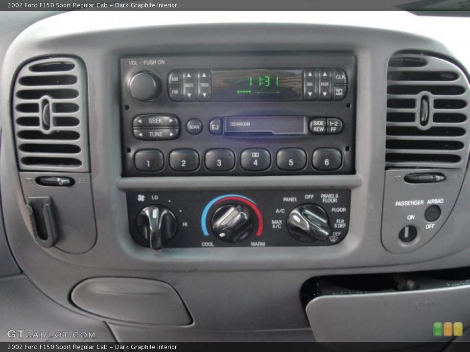 Dark Graphite Interior Controls for the 2002 Ford F150 Sport Regular Cab #47160045