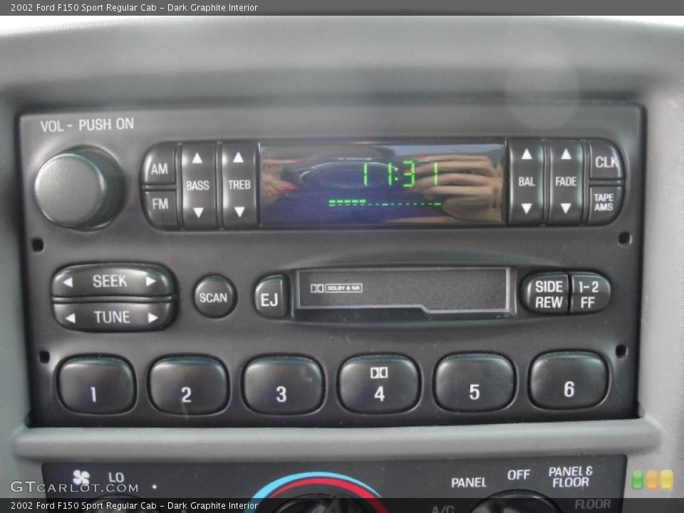 Dark Graphite Interior Controls for the 2002 Ford F150 Sport Regular Cab #47160057