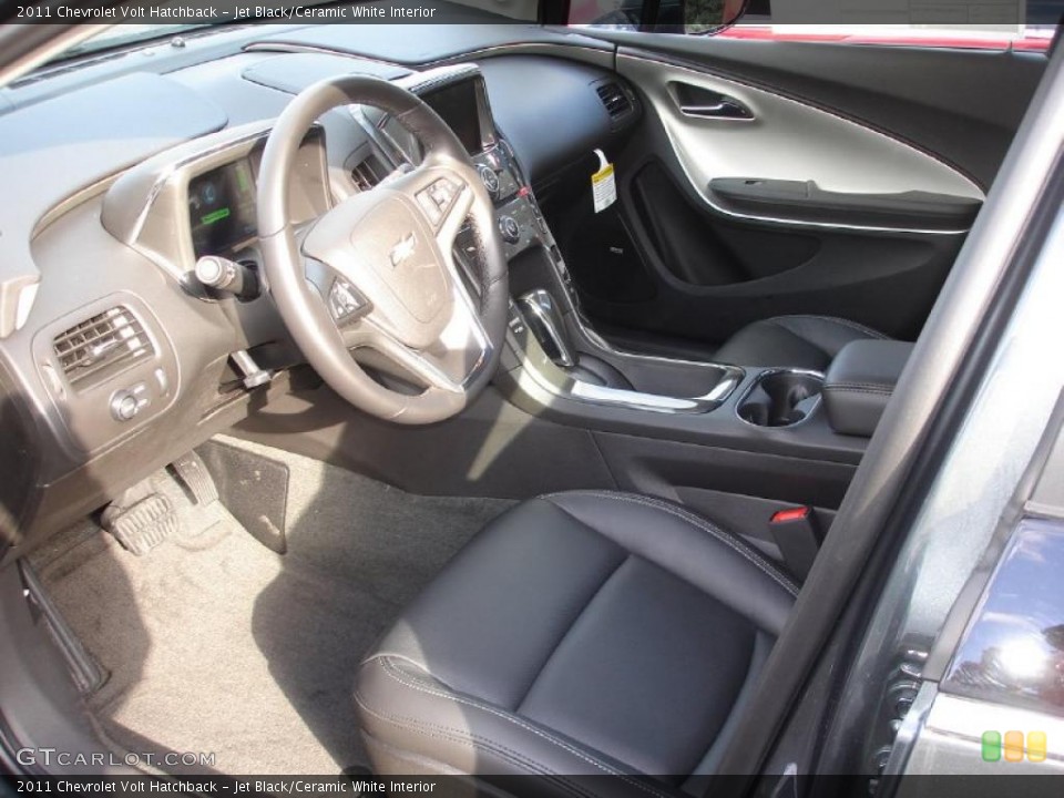 Jet Black/Ceramic White Interior Photo for the 2011 Chevrolet Volt Hatchback #47165010
