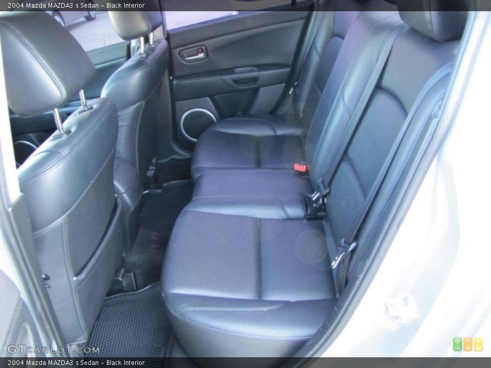 Black Interior Photo for the 2004 Mazda MAZDA3 s Sedan #47167491