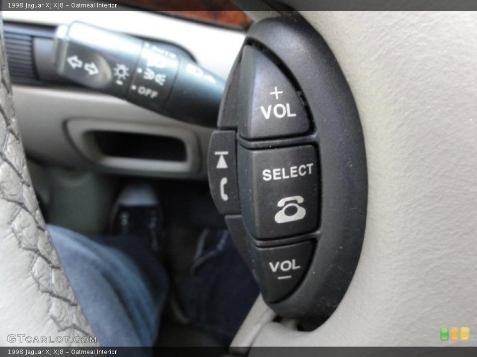 Oatmeal Interior Controls for the 1998 Jaguar XJ XJ8 #47172033