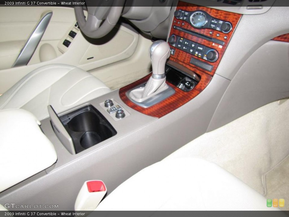 Wheat Interior Controls for the 2009 Infiniti G 37 Convertible #47176257