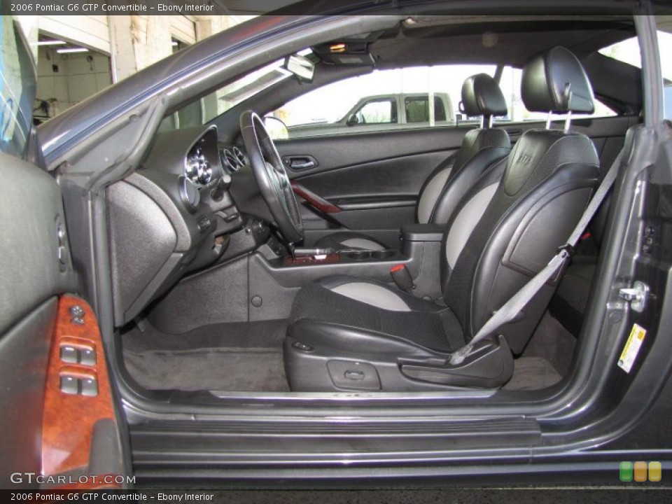 Ebony Interior Photo for the 2006 Pontiac G6 GTP Convertible #47179281