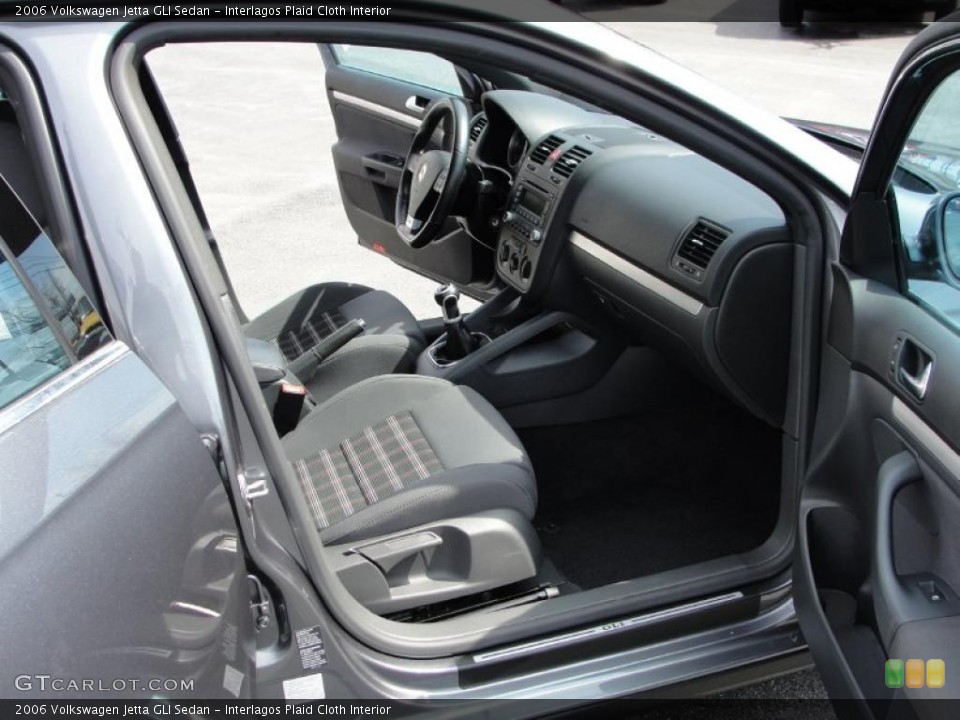 Interlagos Plaid Cloth Interior Photo for the 2006 Volkswagen Jetta GLI Sedan #47183502