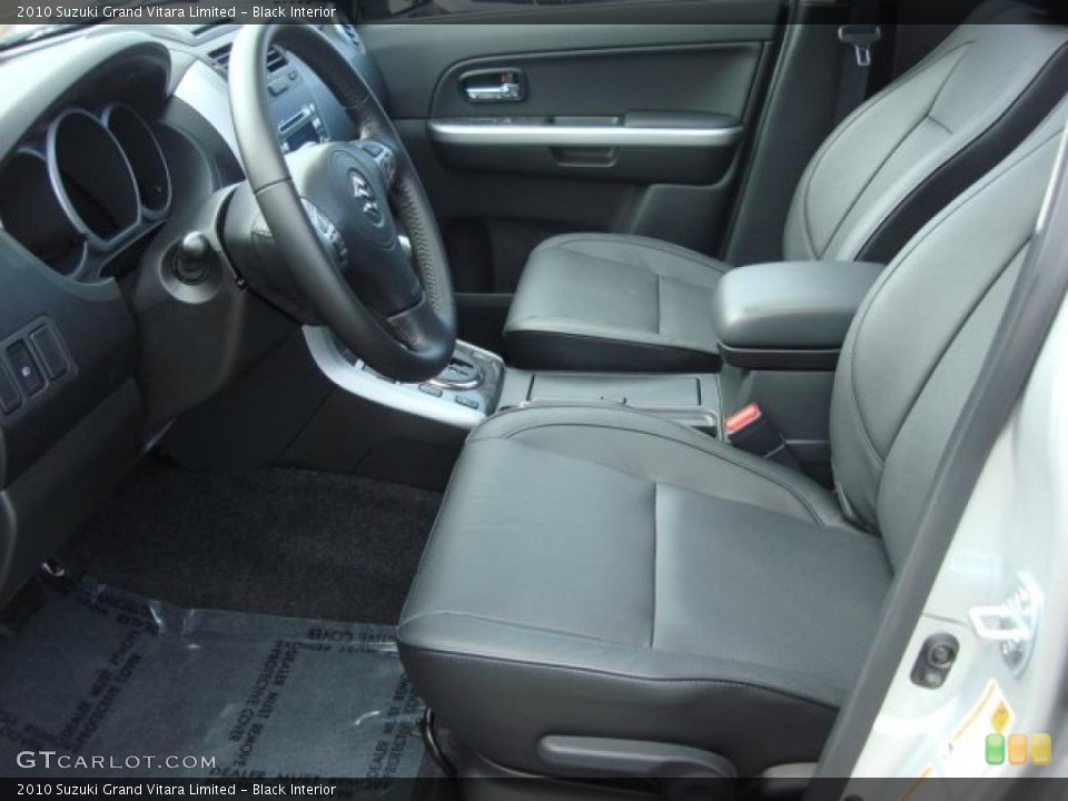 Black Interior Photo for the 2010 Suzuki Grand Vitara Limited #47186145