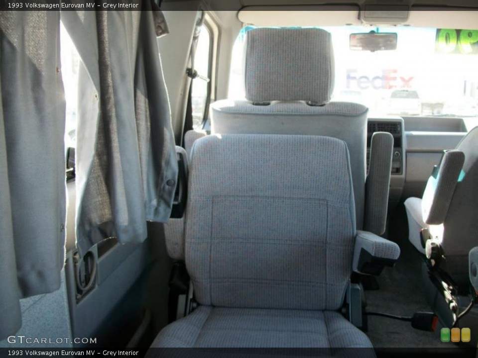 Grey Interior Photo for the 1993 Volkswagen Eurovan MV #47188263