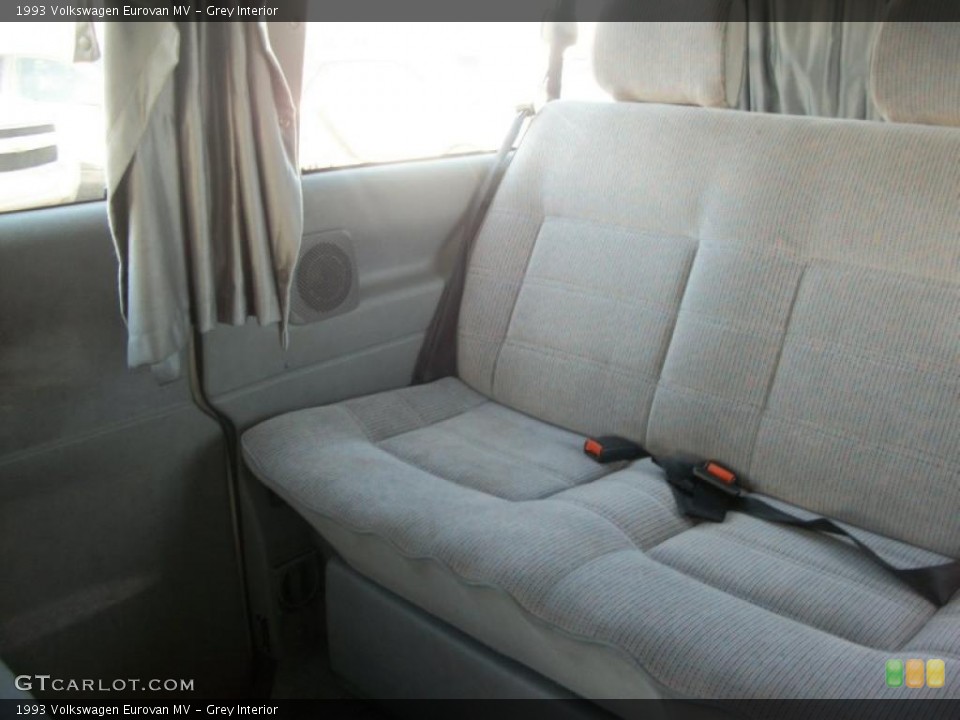 Grey Interior Photo for the 1993 Volkswagen Eurovan MV #47188269