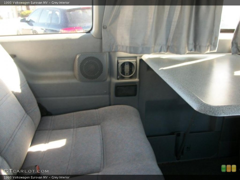 Grey Interior Photo for the 1993 Volkswagen Eurovan MV #47188278