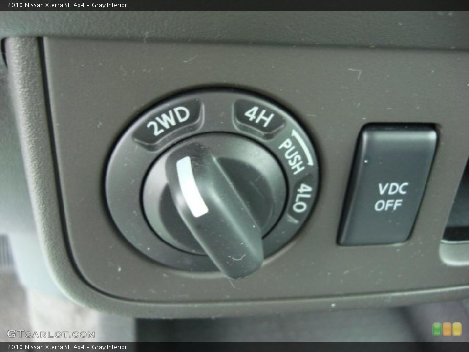 Gray Interior Controls for the 2010 Nissan Xterra SE 4x4 #47188776