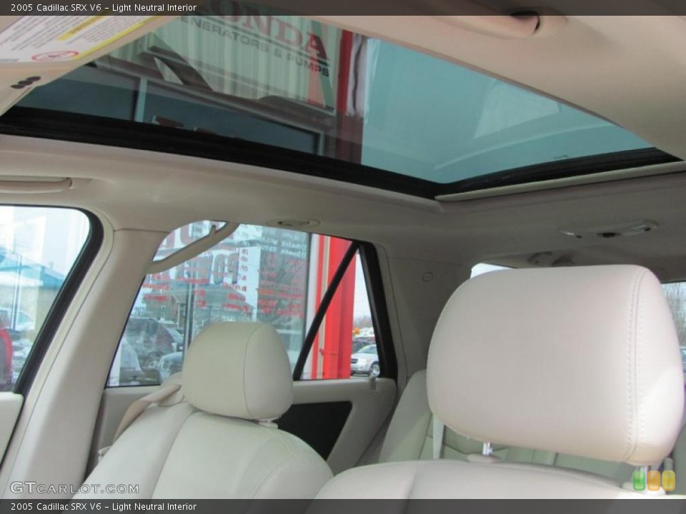 Light Neutral Interior Sunroof for the 2005 Cadillac SRX V6 #47195069