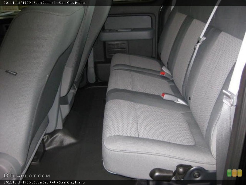 Steel Gray Interior Photo for the 2011 Ford F150 XL SuperCab 4x4 #47196221