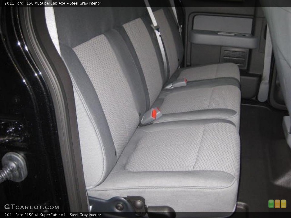Steel Gray Interior Photo for the 2011 Ford F150 XL SuperCab 4x4 #47196302