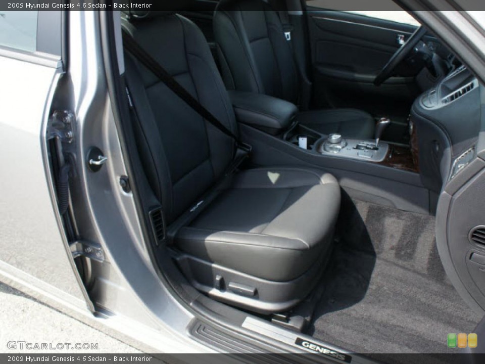 Black Interior Photo for the 2009 Hyundai Genesis 4.6 Sedan #47196762